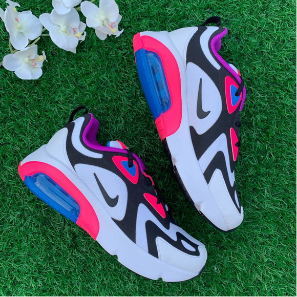 Nike Air Max 200 Womens - Picture 3 of 5